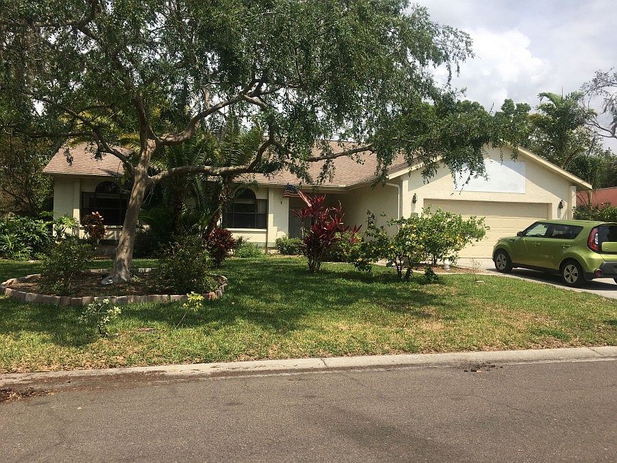 1st image of 11520 Country Oaks Dr