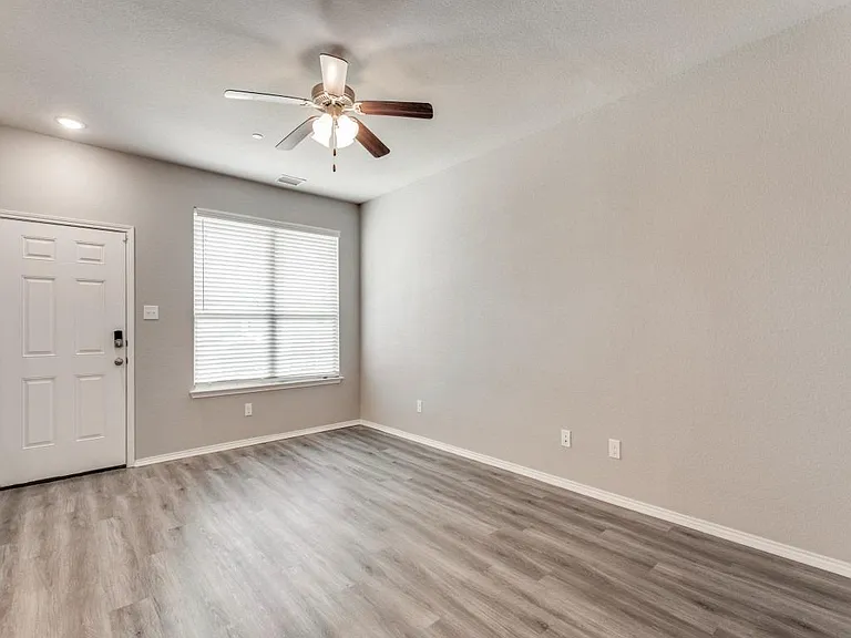 3405 Cricket Dr — Photo 14
