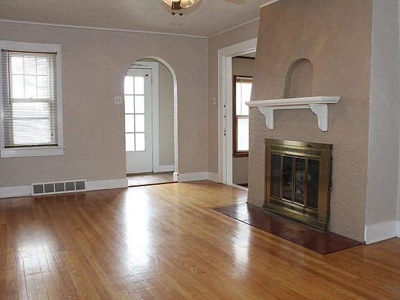 3rd image of 2701 Edmond St