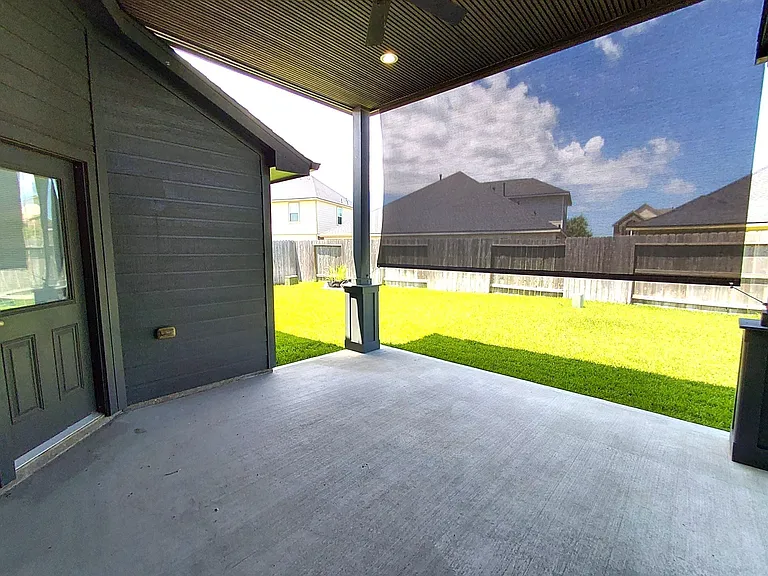 23150 Quiet Heron Ct — Photo 33