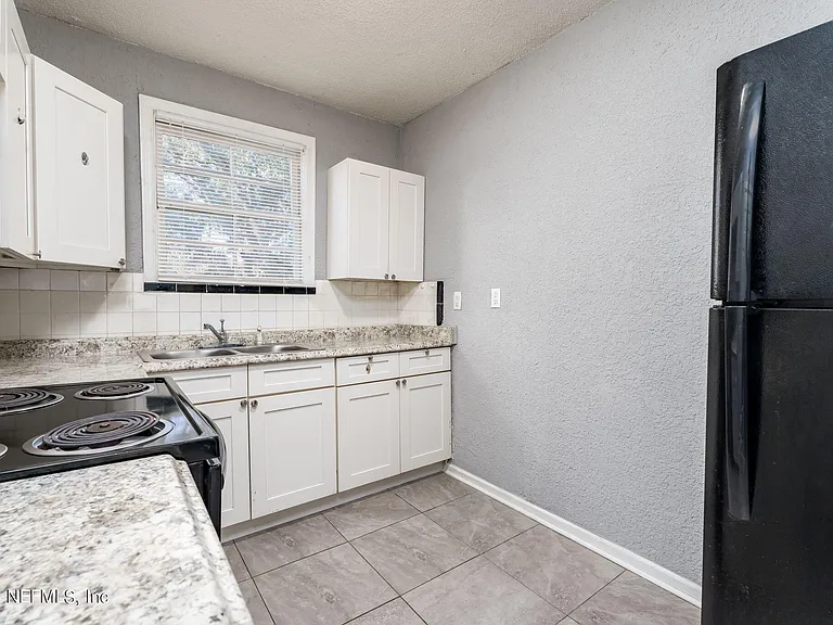 2906 Silver St #1 — Photo 7