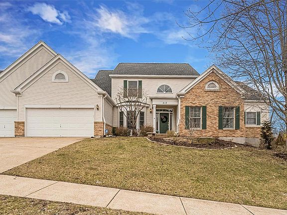 2nd image of 213 Turnberry Place Dr