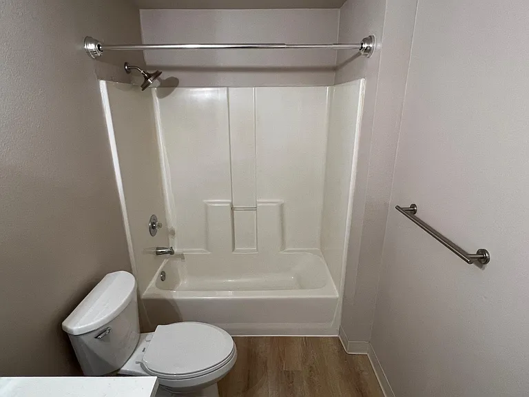 706 Browning Ave S #4 — Photo 21