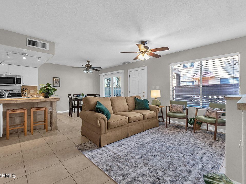 1st image of 14247 N Boxwood Ln