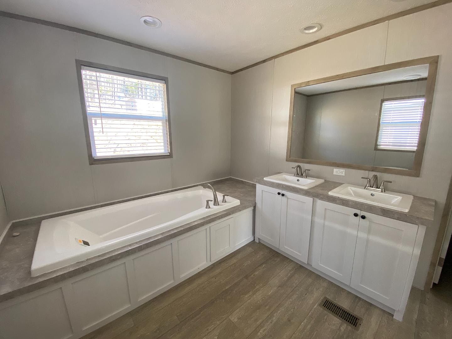 60 Enterprise Dr, Fairview, NC 28730 Zillow