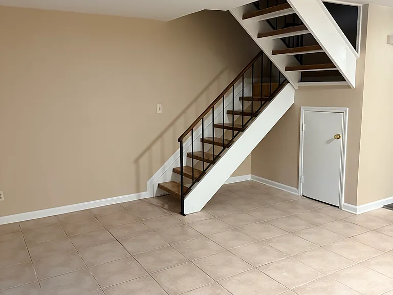 734 Legion Dr #9 — Photo 5