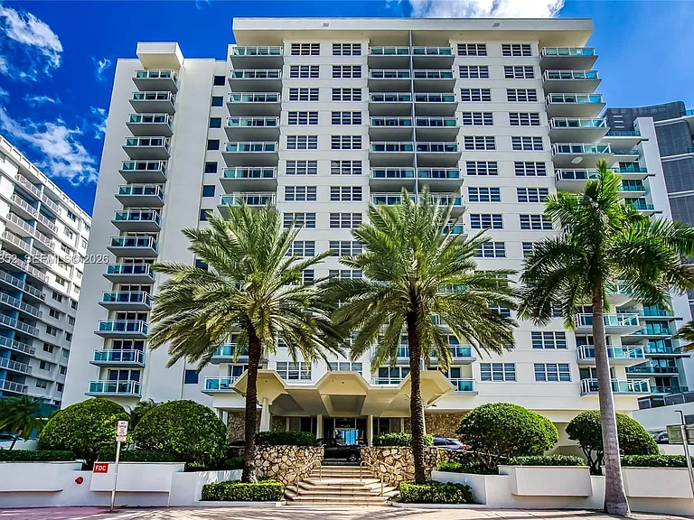 6917 Collins Ave #1106 — Photo 34