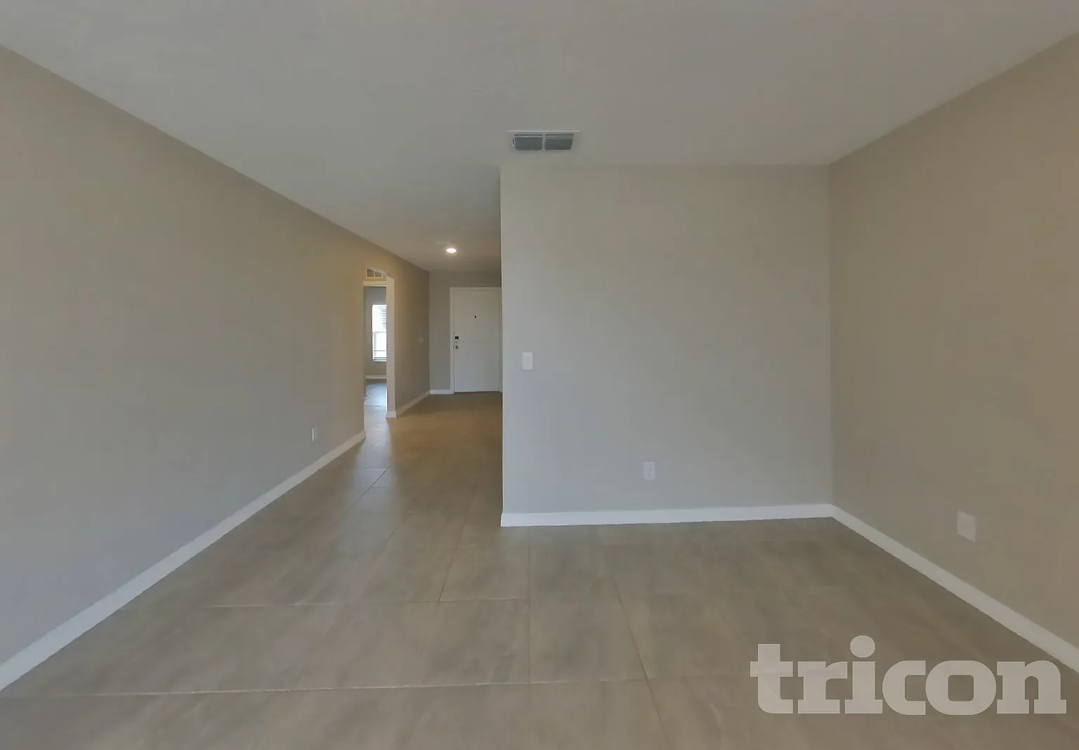 2163 Mandarin Loop Dundee FL — Photo 3