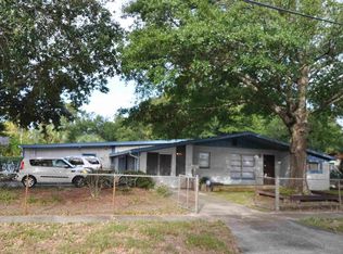 2906 Wycombe Dr W, Jacksonville, FL 32277