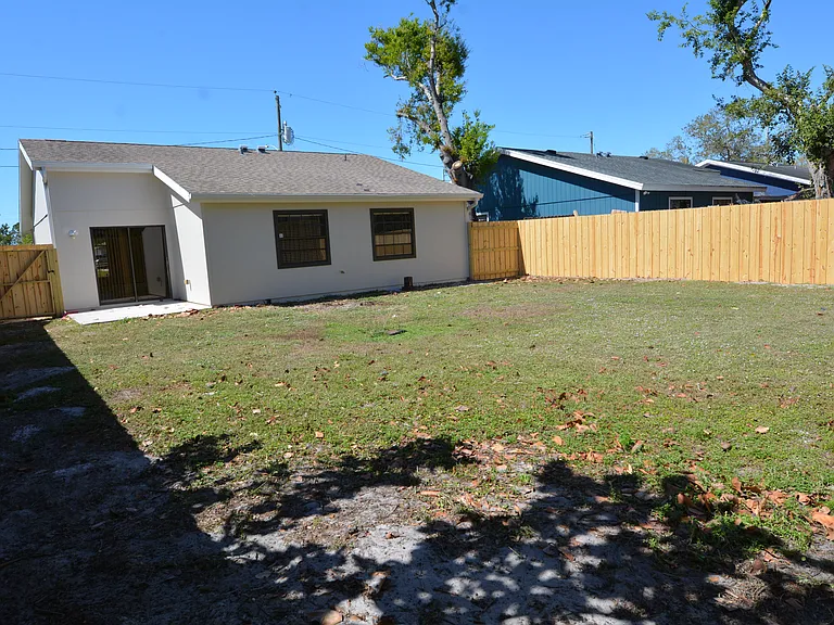 1550 N Pompano Ave — Photo 19
