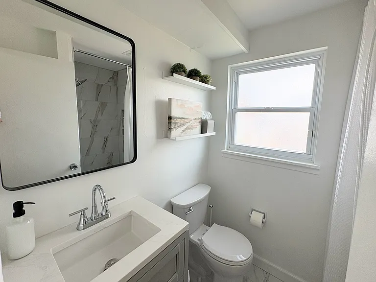 2421 N Sage St #B — Photo 16