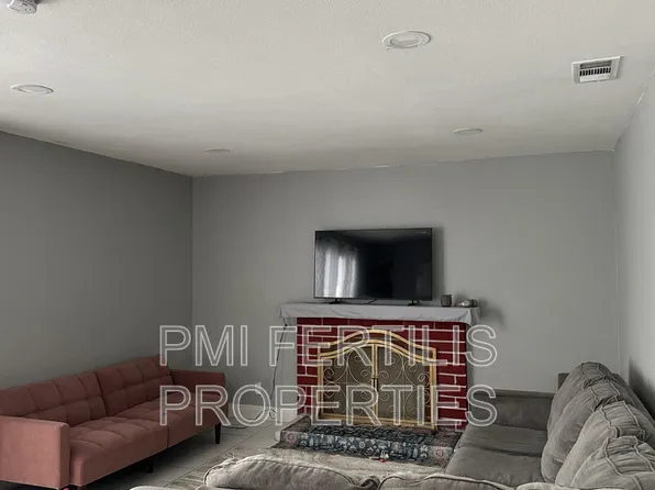 13341 Benton St, Garden Grove, CA 92843