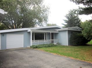 5775 Peart Rd, Morris, IL 60450