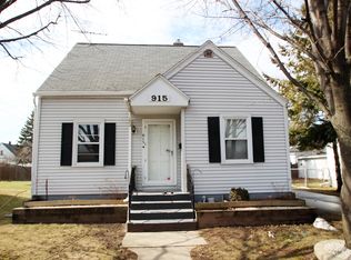 915 Elizabeth St, Green Bay, WI 54302