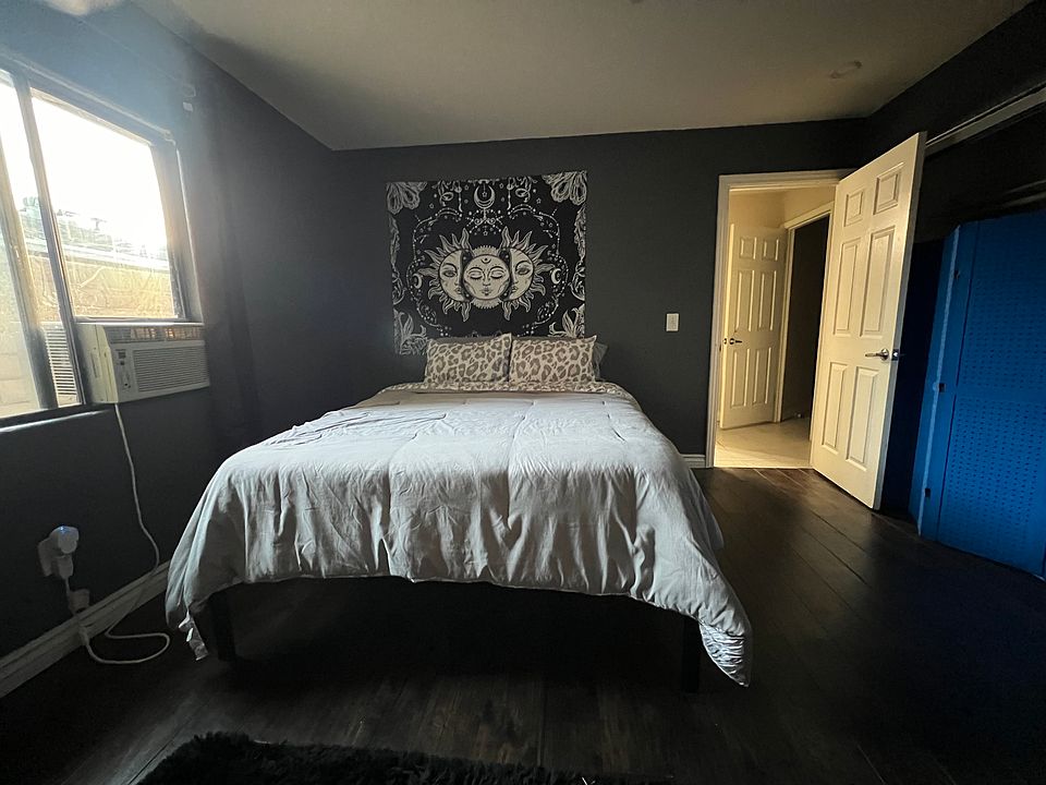 1st image of 53655 Avenida Villa