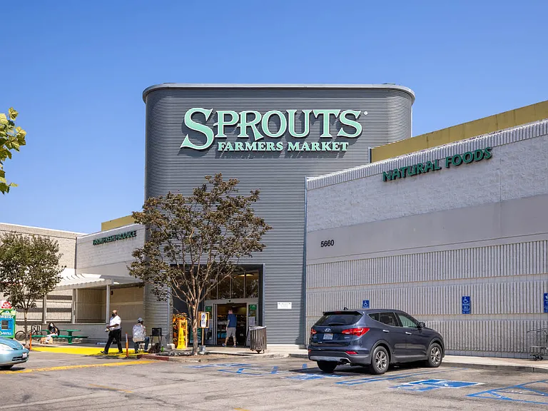 Conveniently close to the Westfield Culver City Mall.