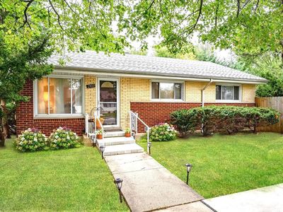 2900 S 10th Ave, Broadview, IL, 60155