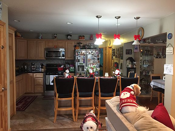 3rd image of 199 Clement Ave