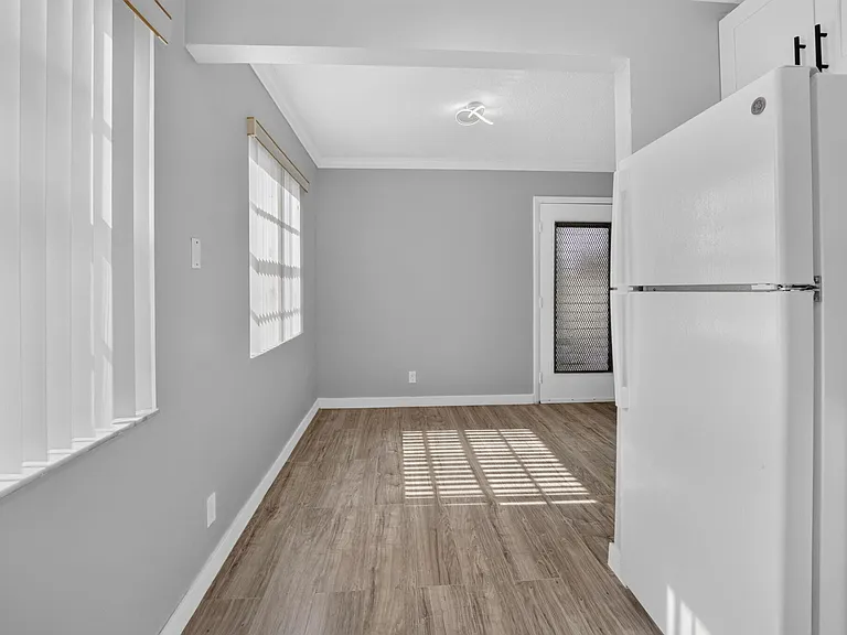 68 Normandy Ln #B — Photo 4