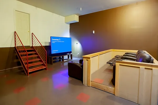 Rented by Bold Marketing | media 58