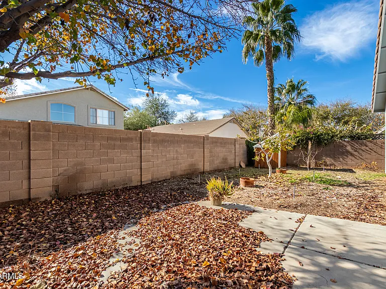 3441 E Bruce Ave — Photo 32
