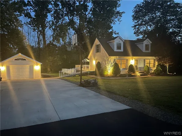 133 Wide Beach Rd, Irving, NY 14081