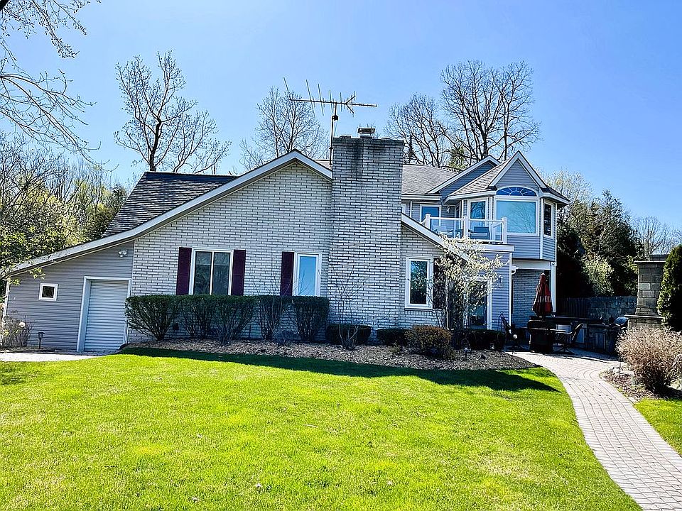 1st image of 6055 Pinehurst Ct