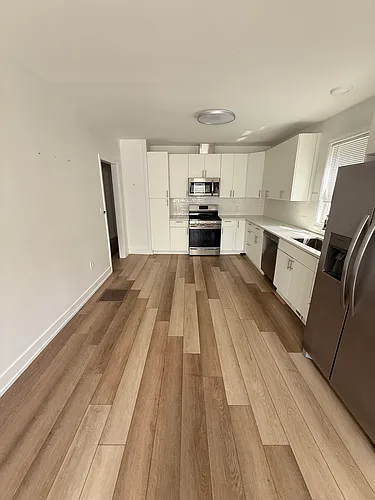 223 County St #1R Photo 1