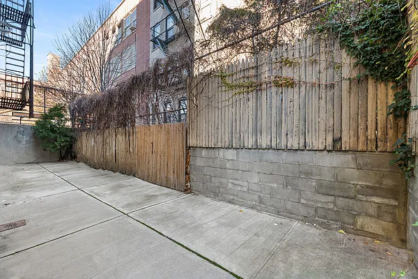 Rented by REAL New York | media 12