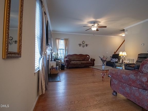 4th image of 4908 Jelynn St