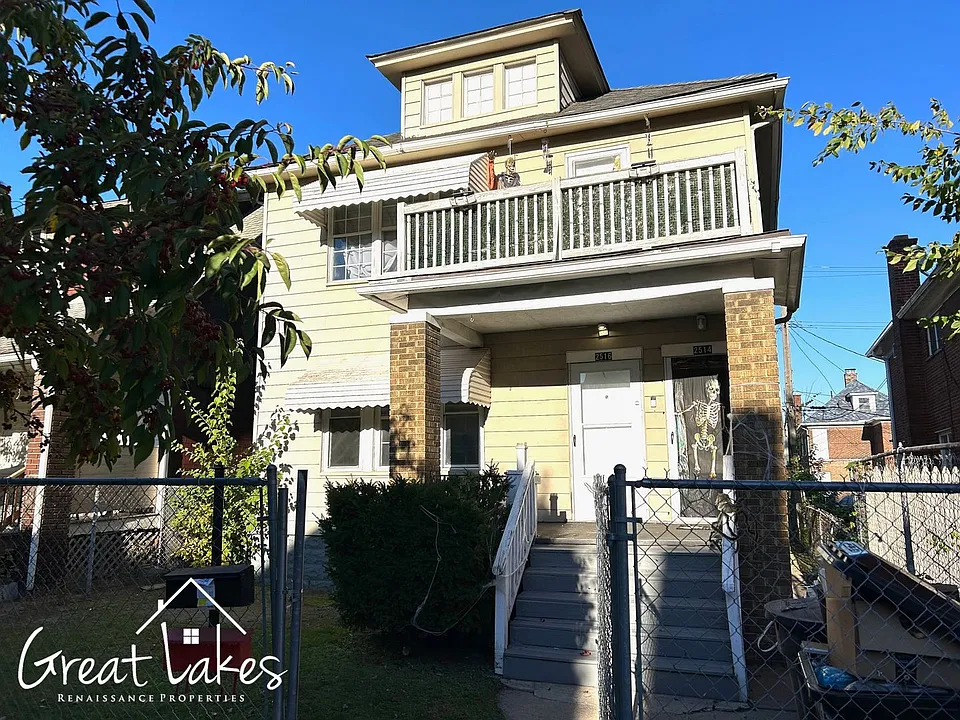 2514 Inglis St