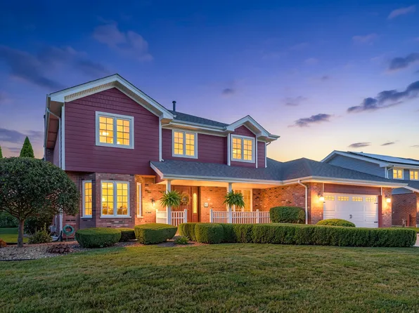8462 Meadows Edge Trl, Tinley Park, IL 60487