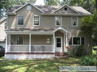 34 Mohawk Ave, Oakland, NJ 07436