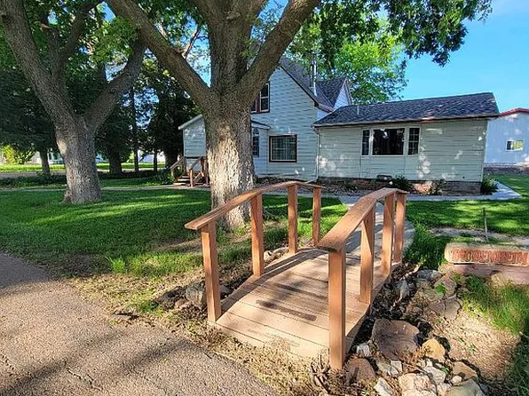219 N Main St, Amherst, NE 68812