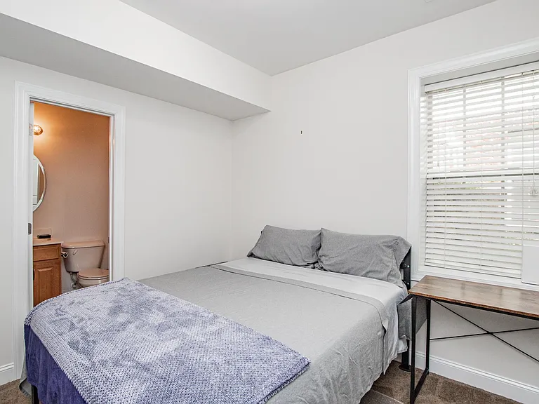 315 Woodvale Pl — Photo 24