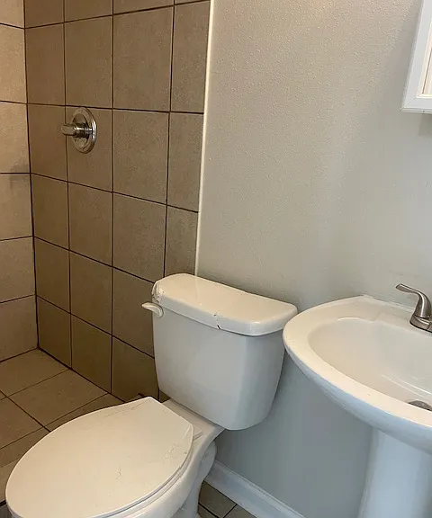 4550 Lancelot Dr — Photo 12