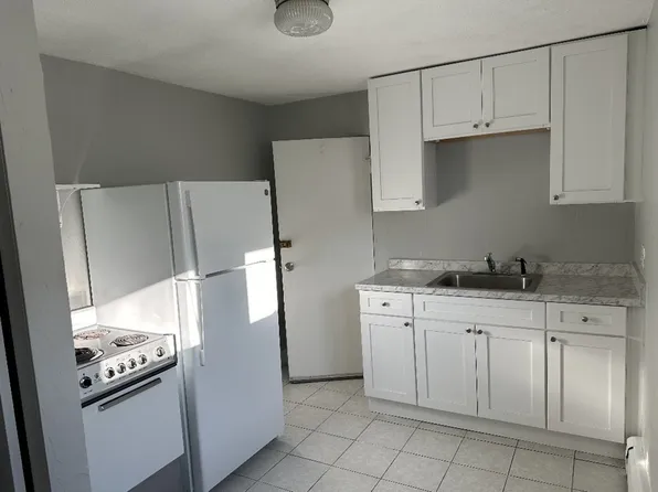 119 Myrtle St APT 3, Melrose, MA 02176