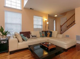 1311 Woodchuck Ln, Naperville, IL 60563