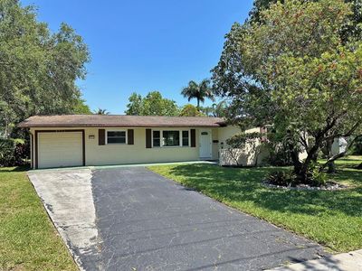 8952 SW 52nd Street, Fort Lauderdale, FL, 33328