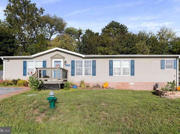 16224 McGregor Dr, Hagerstown, MD 21740