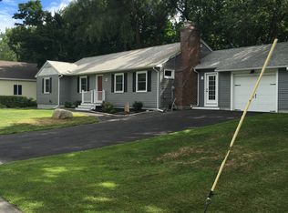 4 Whippoorwill Ln, Exeter, NH 03833