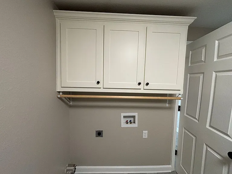 509 E Elm St — Photo 5