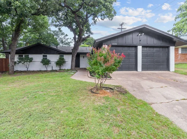 1024 Inwood Dr, Hurst, TX 76053