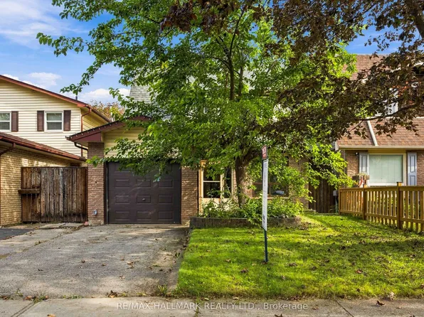 516 Creekview Cir, Pickering, ON L1W 2Z6