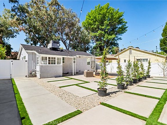 3rd image of 21235 Lopez St
