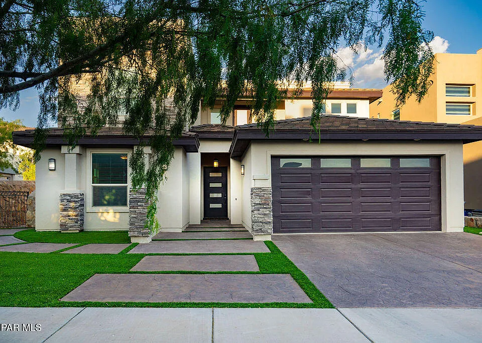 1276 Desert Night St
