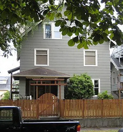 5038 17th Ave NE — Photo 5