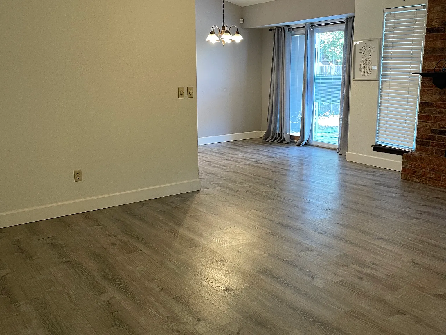 3 bed, 1200 sqft, $1,500 — Photo 2