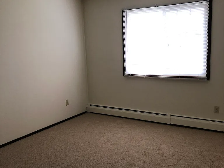 Apple Villa Apts. — Photo 29