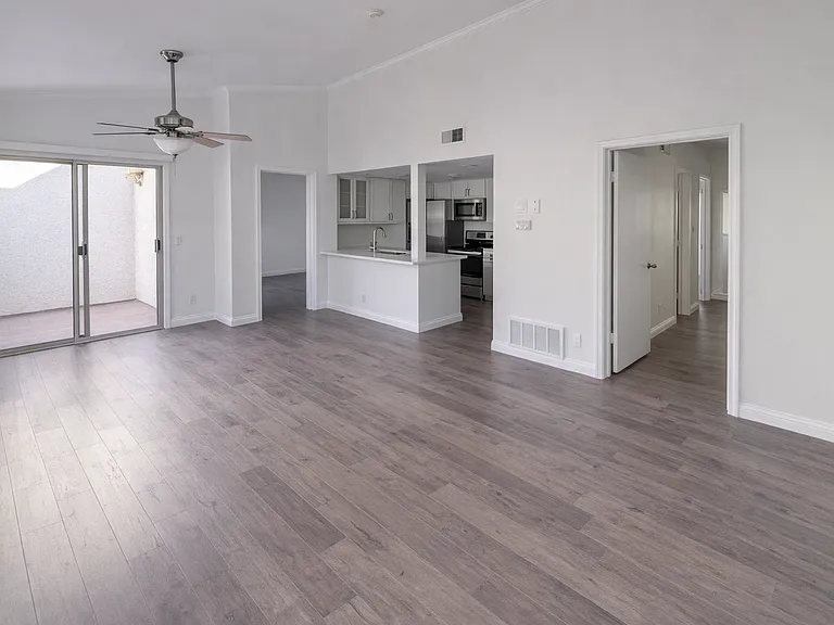 26212 La Real #D — Photo 4